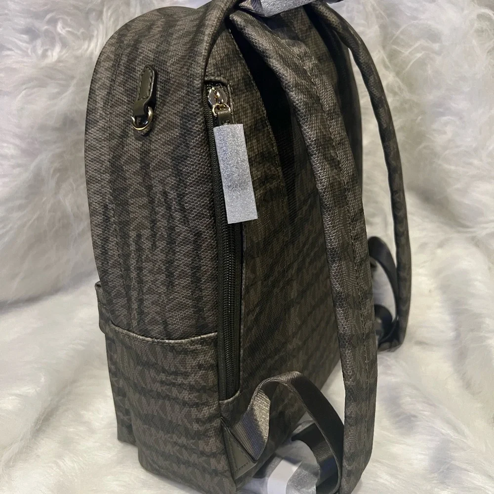 BRAND NEW Michael Kors Backpack & Wallet Set - Picture 6 of 8